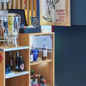 Ibis Styles Alesia Montparnasse París