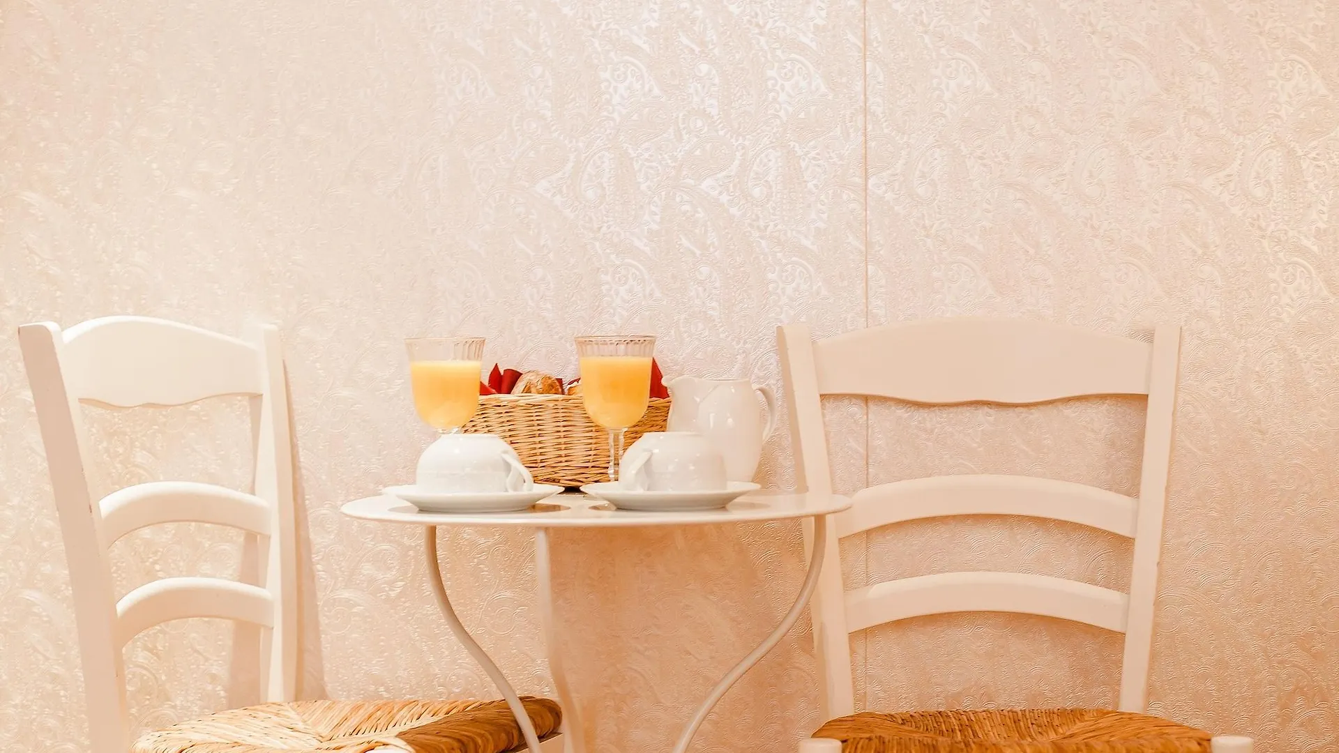 Sonder Quintinie Aparthotel Paris 2*,  France