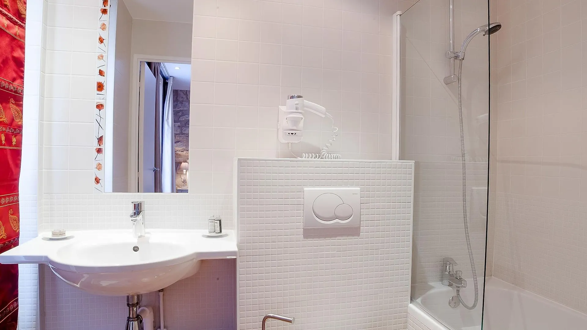 **  Sonder Quintinie Aparthotel Paris France