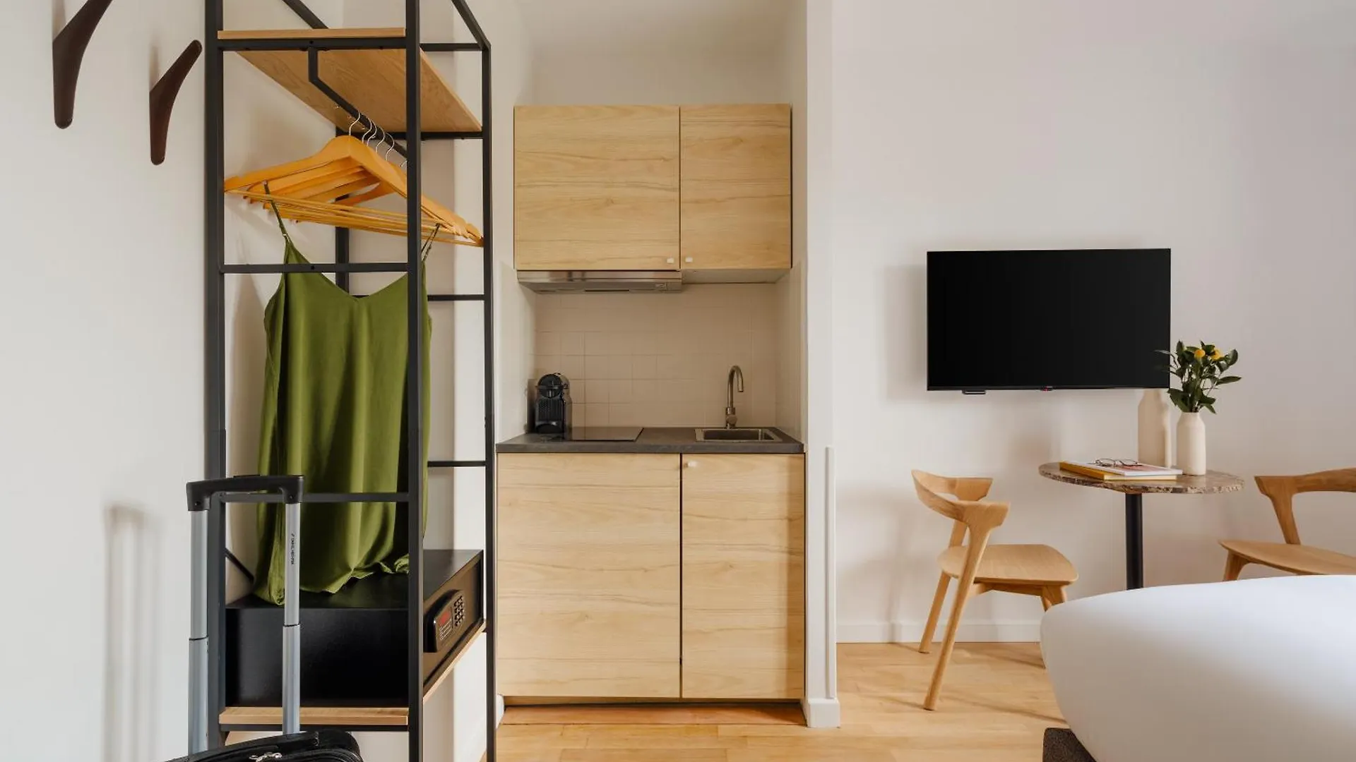 Sonder Quintinie Aparthotel Paris